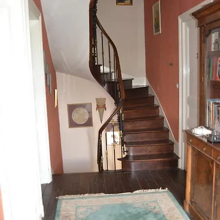 Manoir La Breuille Bed & Breakfast